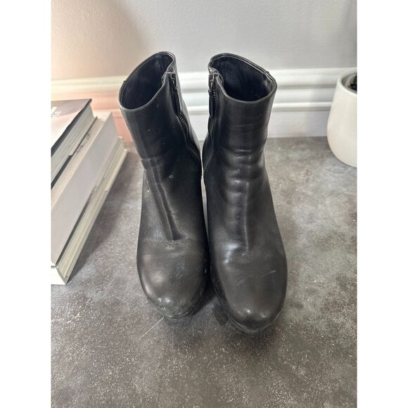 Prada wedge ankle boots size 6.5 - Picture 2 of 9